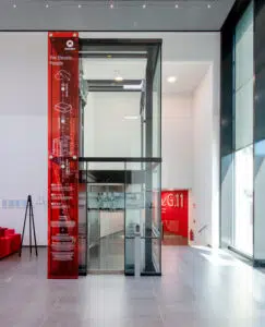 schindler hauptsitz glasstele plickert foyer 4